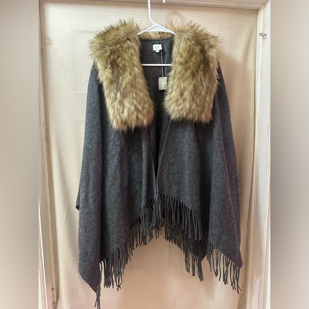 J.Crew Wool Cape Poncho Faux Fur Collar Fringe Wrap One Size Winter Autumn Fall